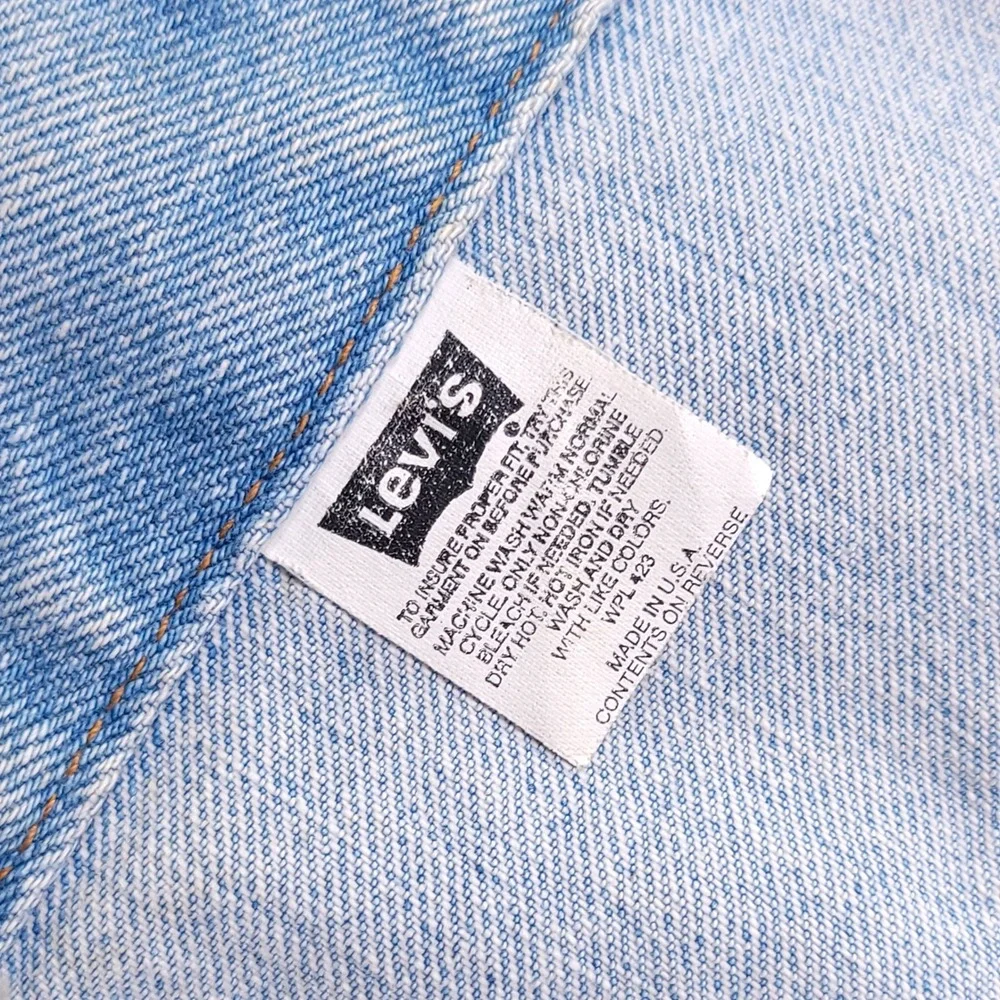 Levis 70507-4834 Denim Trucker Jacket Mens XL Light Wash Made in USA Vintage 90s